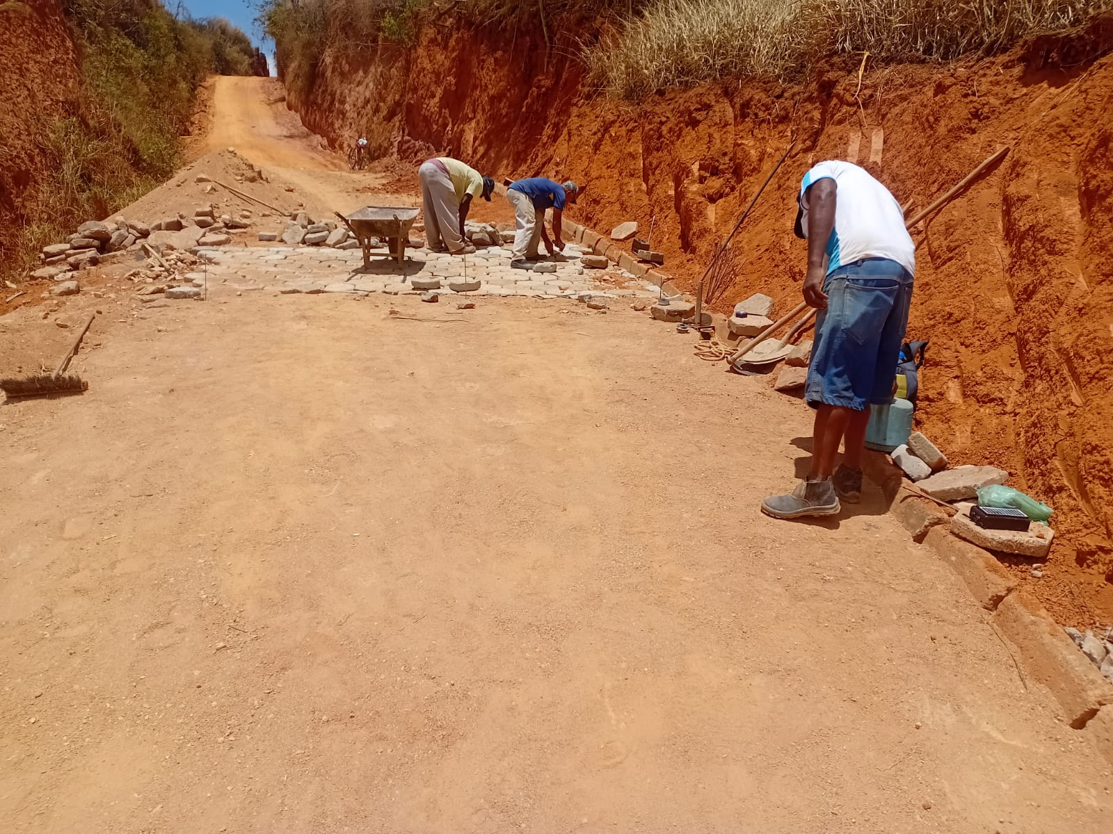 Prefeitura de Viçosa amplia obras de pavimentação e manutenção em Nova Viçosa e outras regiões do município