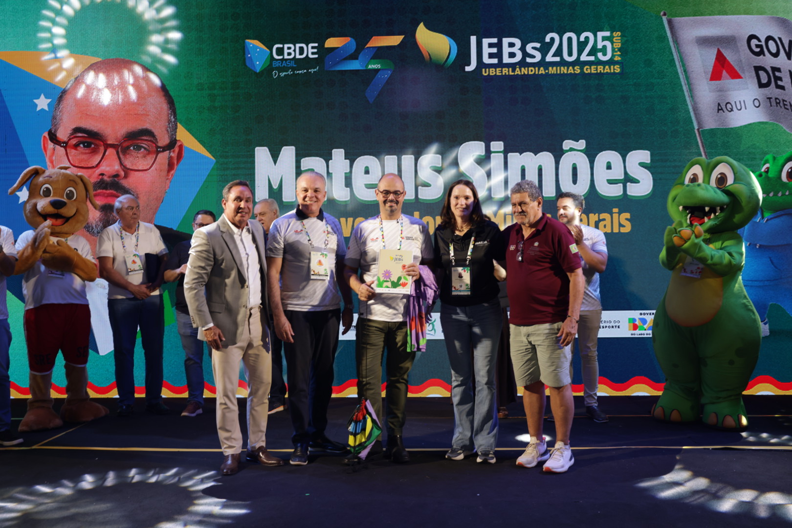 Governo de Minas participa de cerimônia de encerramento dos Jogos Escolares Brasileiros 2025 em Uberlândia