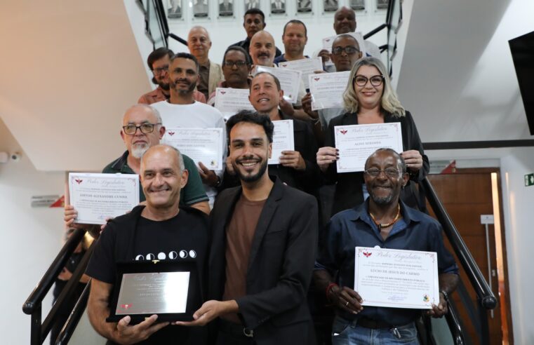 Servidores da Cultura são homenageados na Câmara de Viçosa por atuação em eventos e cidadania