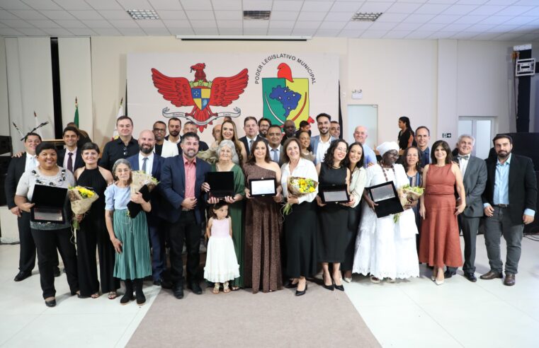 Câmara de Viçosa entrega títulos honoríficos a 15 personalidades do município