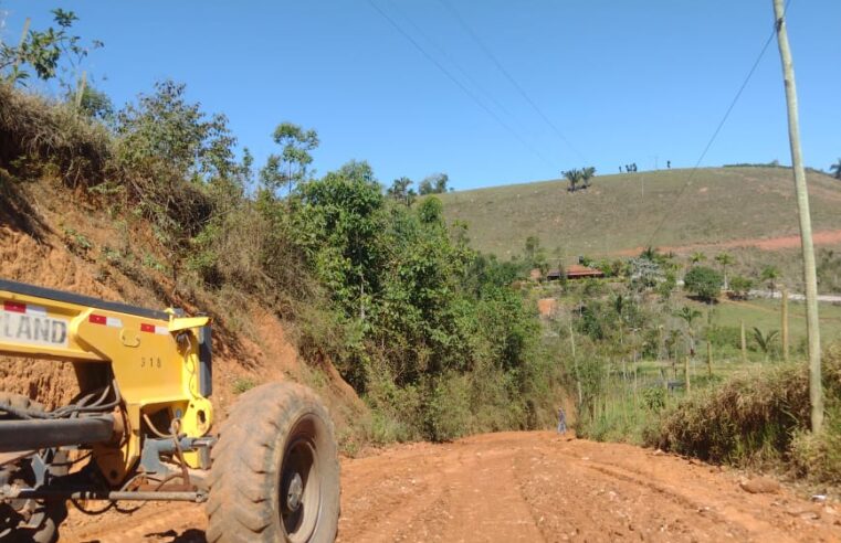 Caminhos do Campo avança na recuperação de estradas rurais em Viçosa