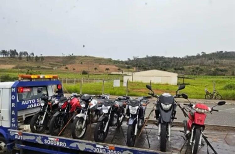 Polícia prende seis pessoas por manobras perigosas e corrida não autorizada em Viçosa