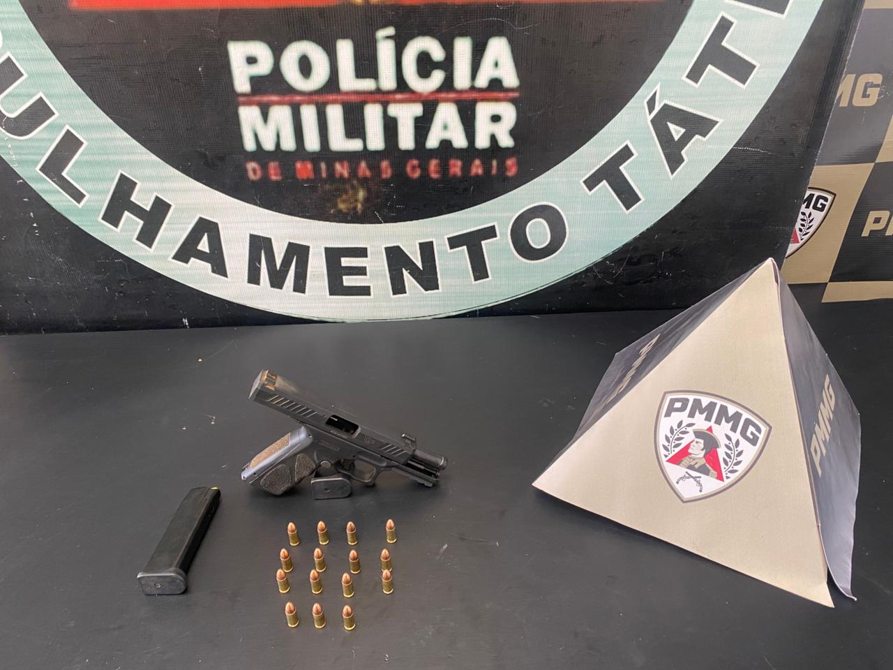 PM apreende pistola calibre 9mm em abordagem policial em Viçosa