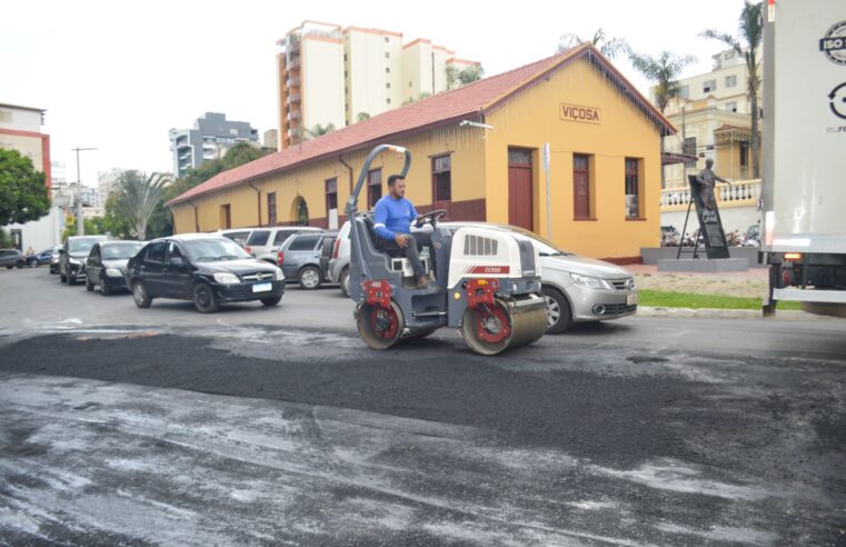 Prefeitura de Viçosa inicia operação tapa buraco com asfalto quente
