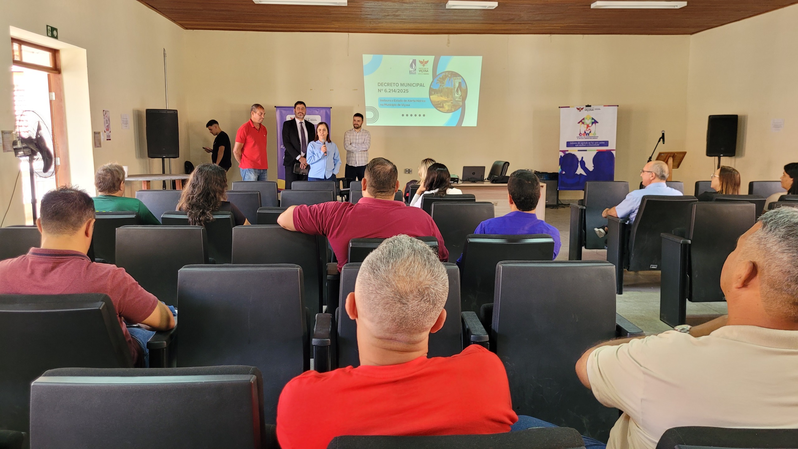 SAAE e Prefeitura de Viçosa reforçam medidas do Estado de Alerta Hídrico em reunião com administradores e clubes