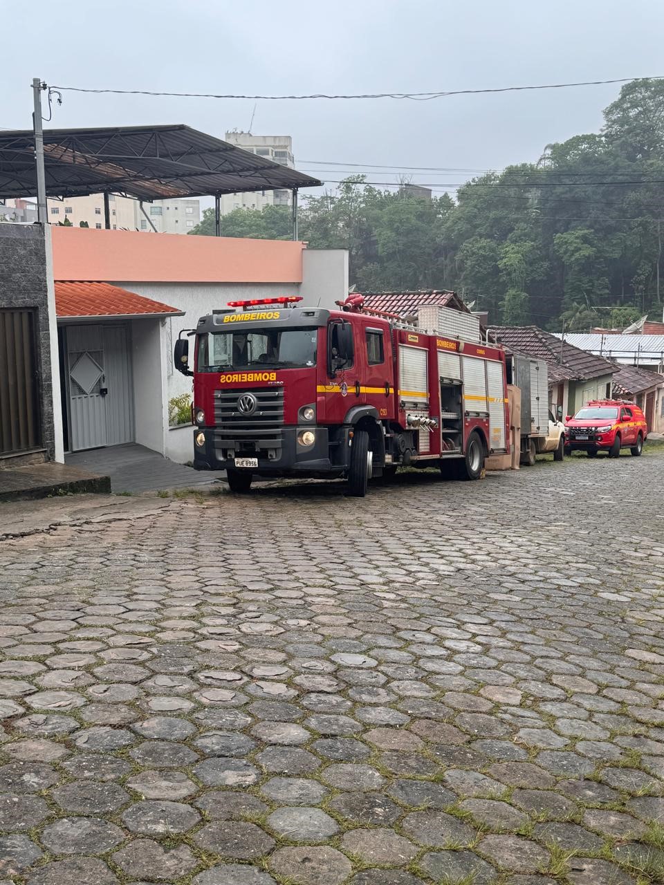 Incêndio em residência é controlado pelo morador em Viçosa