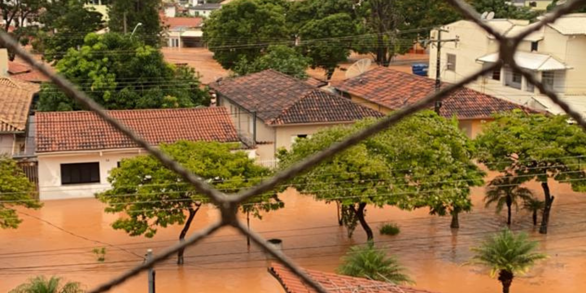 Secretaria de Saúde orienta população sobre cuidados no período chuvoso em Minas Gerais