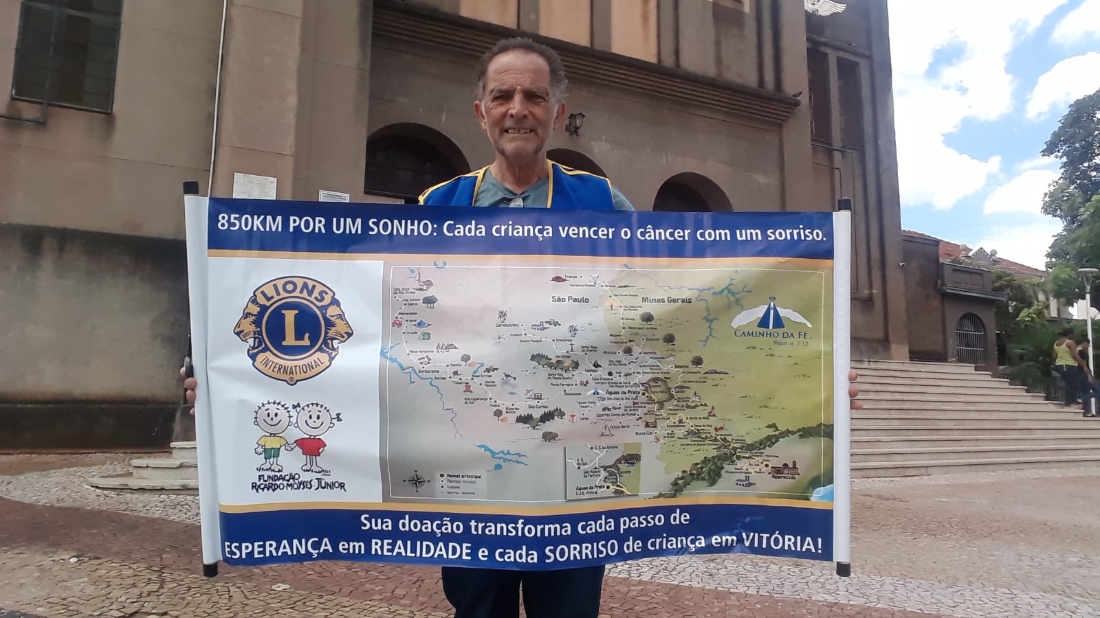 Zé do Pedal percorre 894 km em caminhada solidária para arrecadar recursos contra o câncer infantil