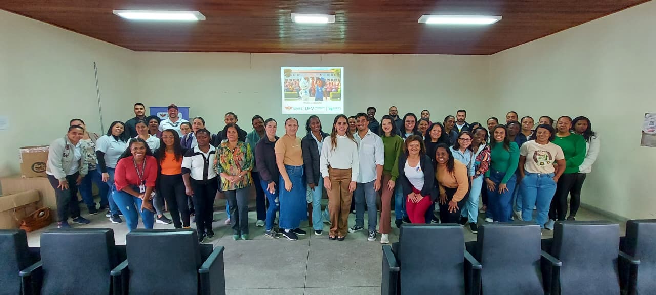 Saúde de Viçosa capacita agentes comunitários sobre procedimentos vacinais