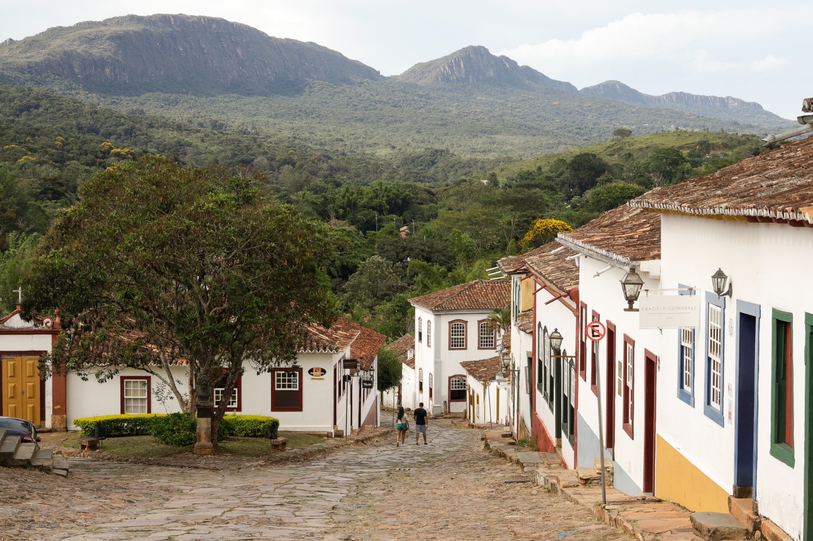 Governo de Minas, Fecitur e Codemig firmam convênio histórico para fortalecer as Instâncias de Governança Regionais