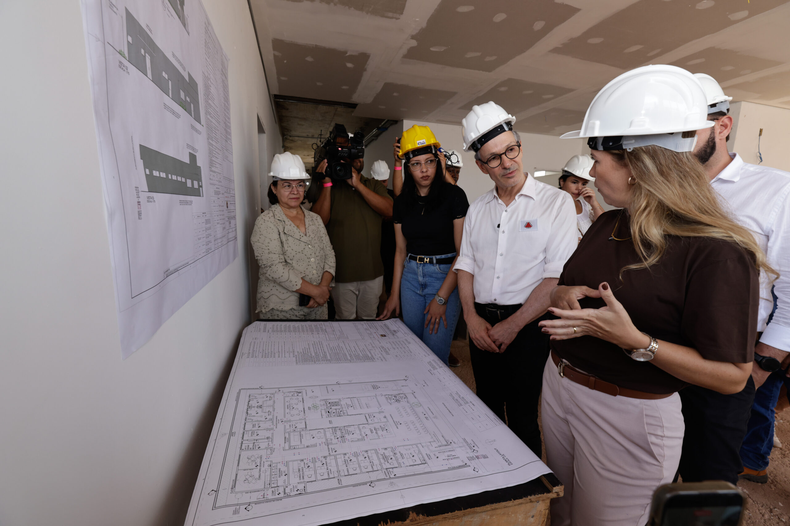 Governo de Minas vistoria obra de Unidade Básica de Saúde em Uberaba