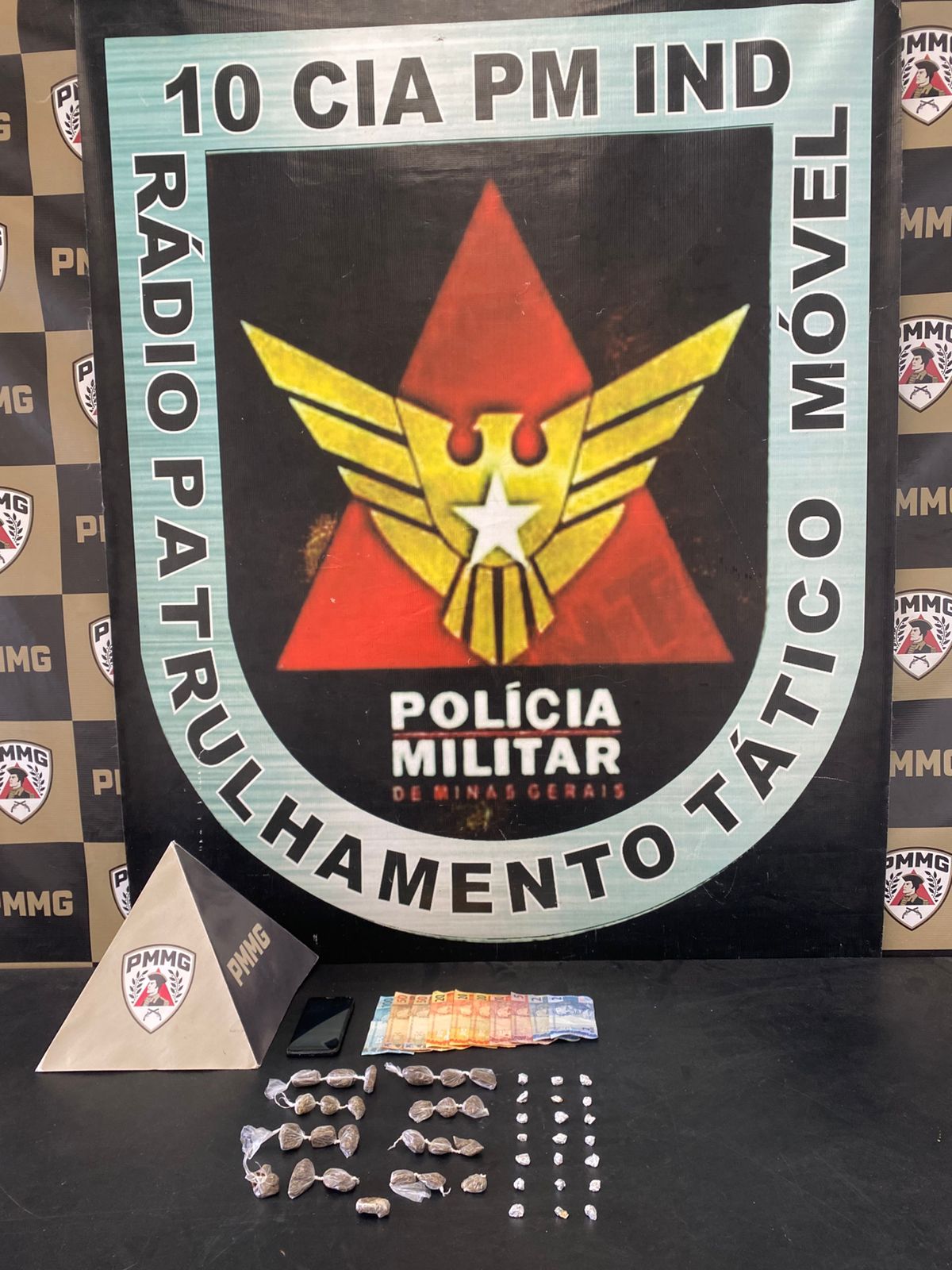 Polícia Militar prende homem por tráfico de drogas no bairro União, em Viçosa