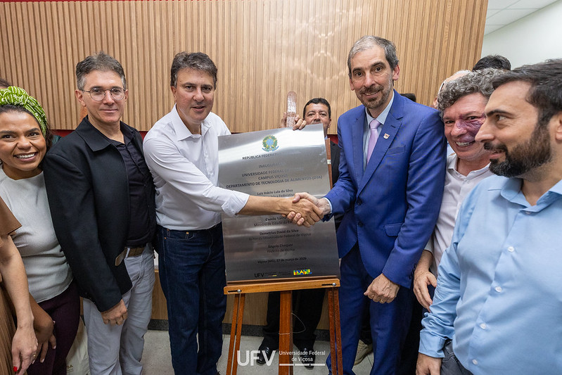 Em visita à UFV, ministro da Educação autoriza curso de Medicina do CRP, inaugura obras e sinaliza apoio a Hospital Universitário em Viçosa