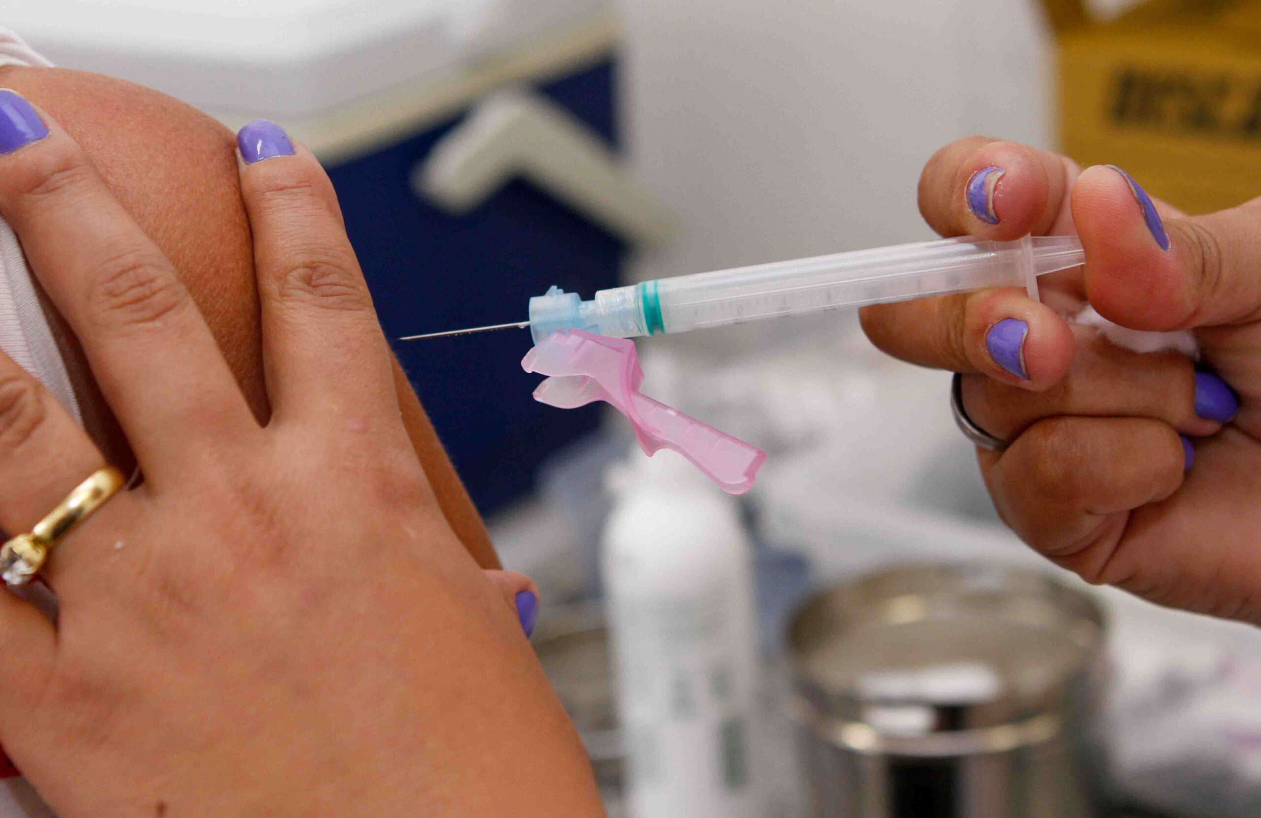 Minas antecipa vacinação contra a gripe e amplia a proteção em todo o estado