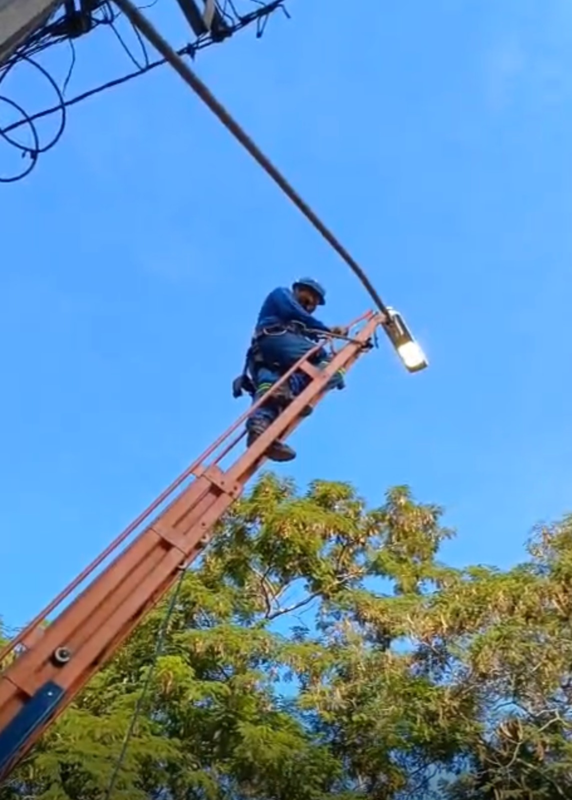 Ilumina Mais Viçosa regulariza mais de 2.100 pontos de luz no município