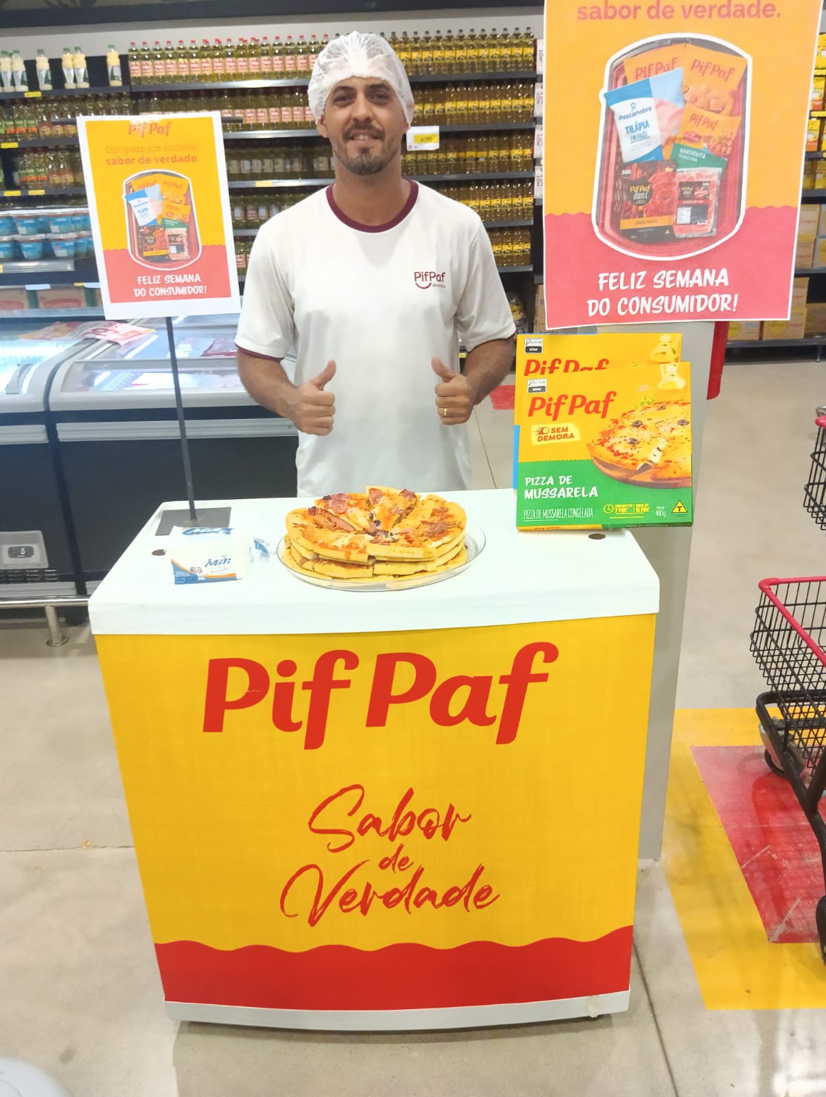 No Mês do Consumidor, promotores fortalecem presença da Pif Paf Alimentos na região Zona da Mata