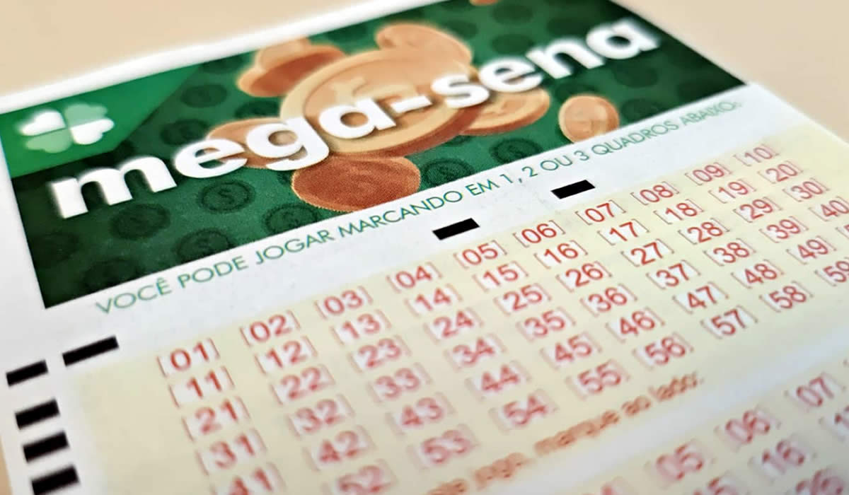 Mega-Sena acumula e prêmio principal chega a R$ 160 milhões