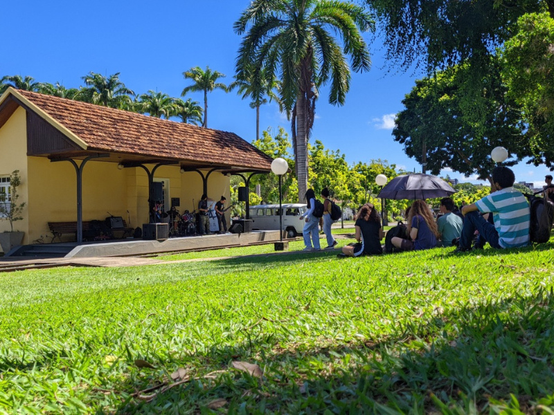 UFV abre inscrições para apresentações no Projeto Quinta Cultural 2026