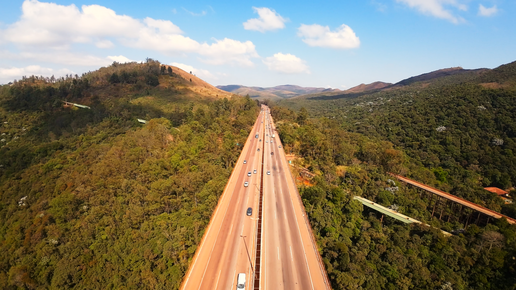 Obras de duplicação da BR-040 começam por trecho em Congonhas