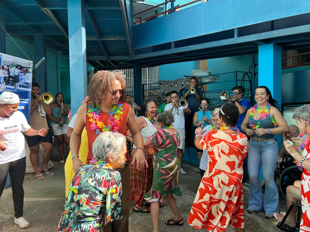 “Carnaval da Melhor Idade” leva alegria, cultura e inclusão ao Lar dos Velhinhos