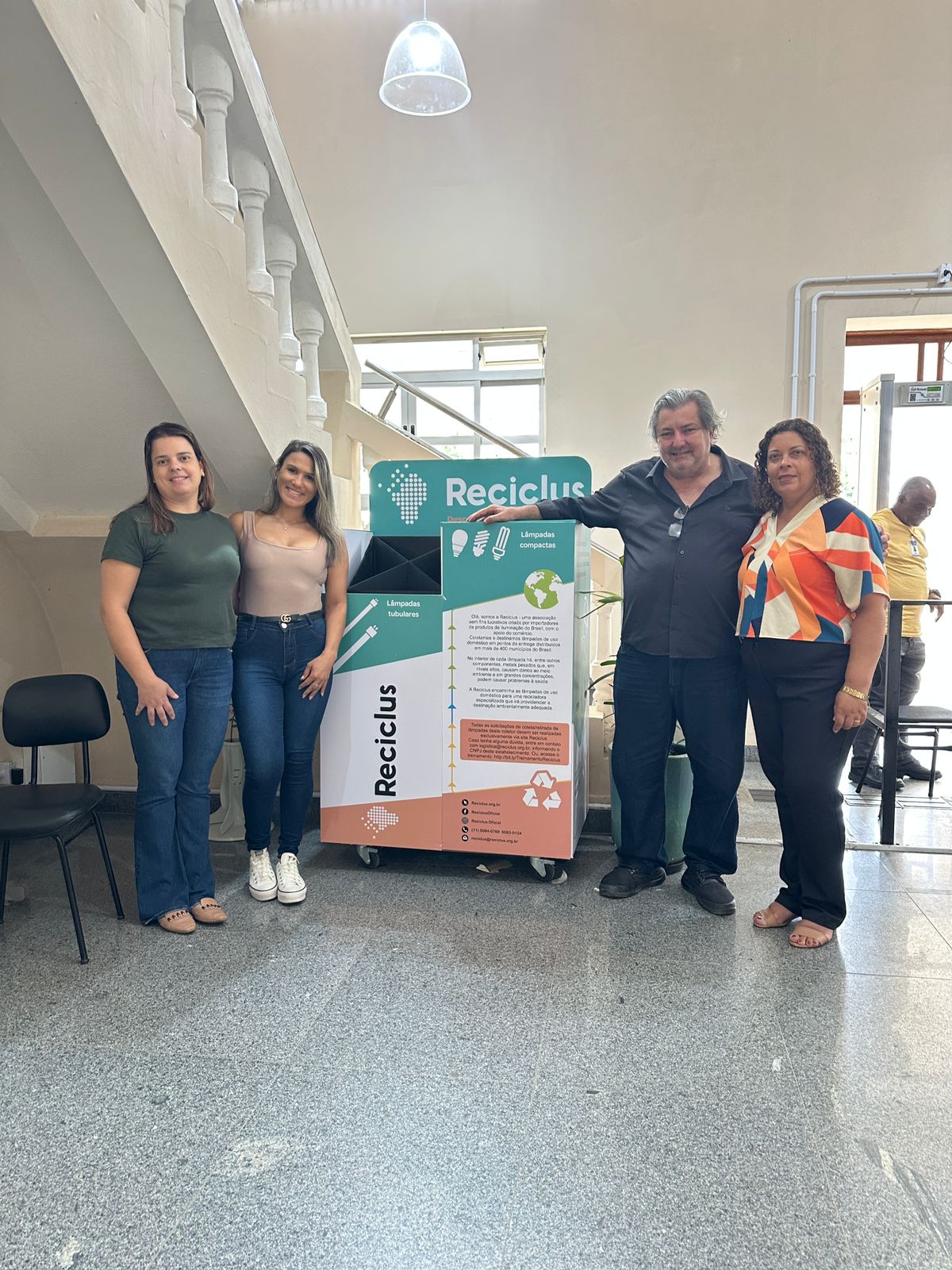 Viçosa inicia pontos de coleta para descarte de lâmpadas por meio de logística reversa