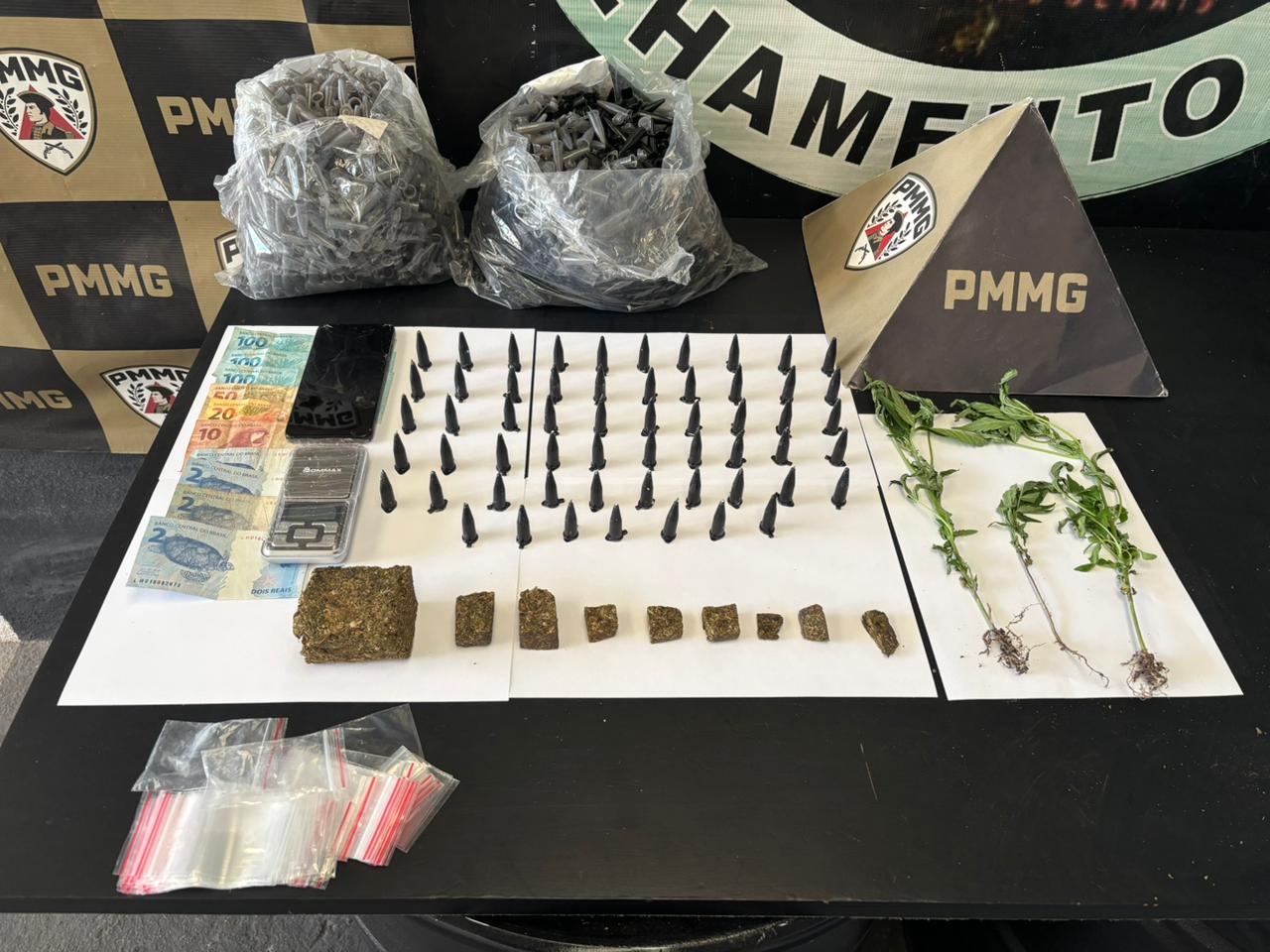 Polícia identifica envolvimento com tráfico em investigação de homicídio no centro de Viçosa