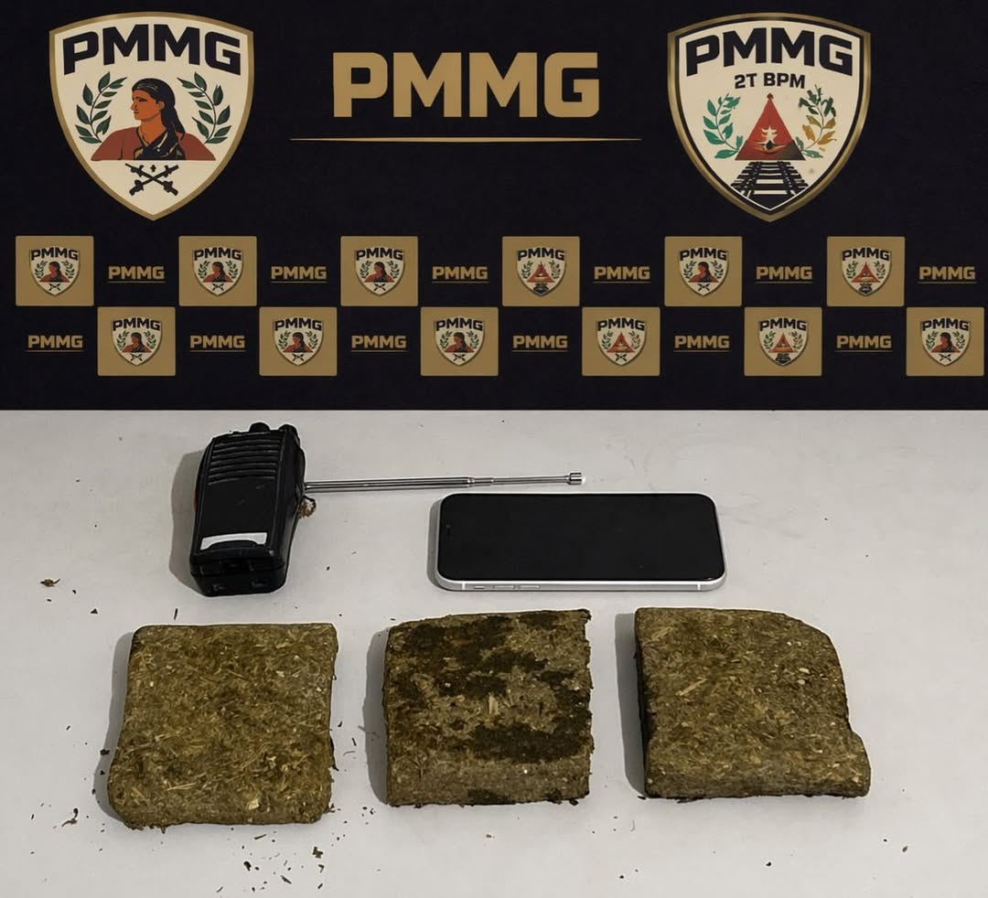 Menor é apreendido após assumir posse de drogas durante operação em Ubá