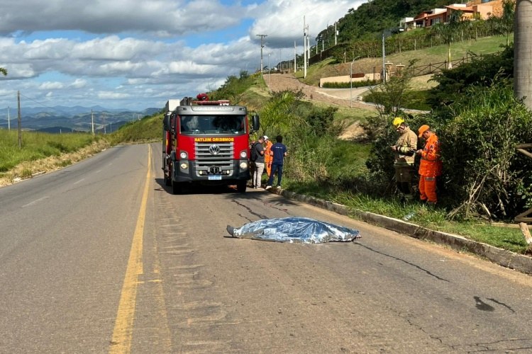 Mecânico morre após caminhão perder freios durante descida na Serra de Pirapanema