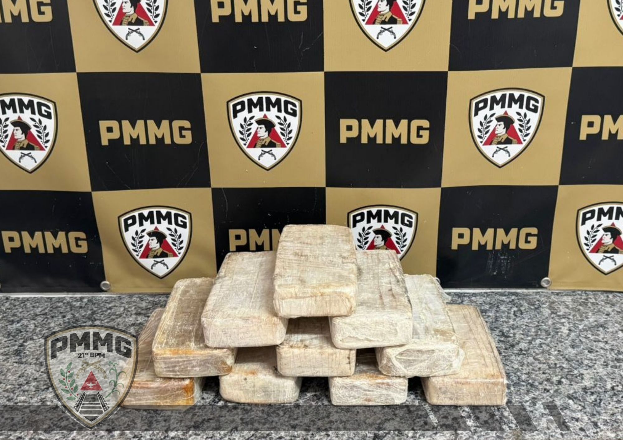 Polícia Militar apreende 10 kg de cocaína após perseguição em rodovia de Tocantins