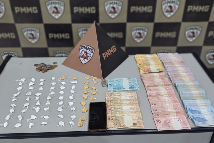 Polícia Militar prende homem por tráfico de drogas no bairro Aeroporto, em Muriaé