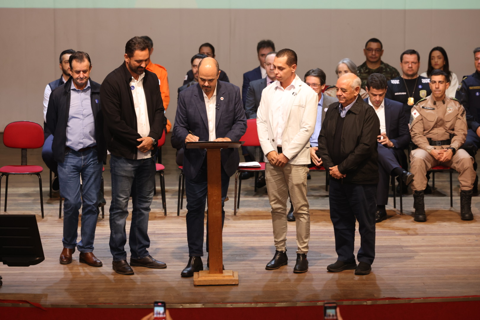 Governo de Minas firma acordos para ampliar regularização fundiária no Sul de Minas