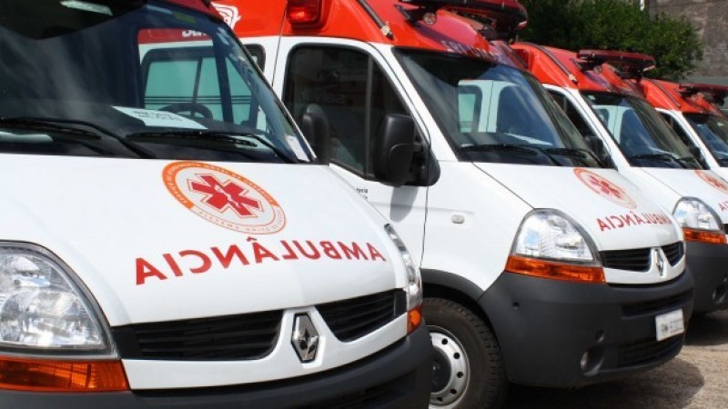 Paciente atropelado por ônibus é transferido entre hospitais em Viçosa