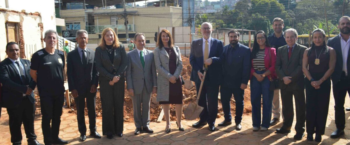 Obras da Delegacia da Mulher avançam em Viçosa