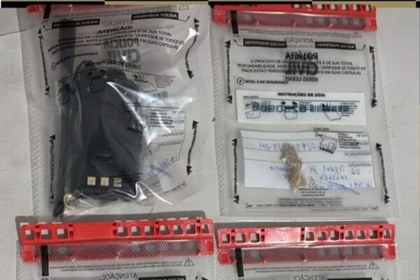 Homem é preso por tráfico de drogas durante patrulhamento da PM no bairro São Domingos, em Ubá