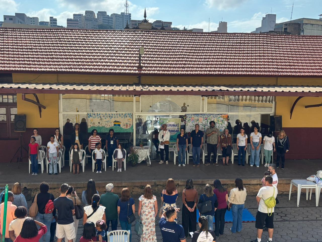 Premiação do 6º Feliv reúne estudantes e marca encerramento de atividades culturais em Viçosa
