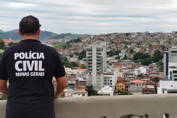 PCMG prende suspeito de tentativa de homicídio em Muriaé após investigação no bairro Planalto