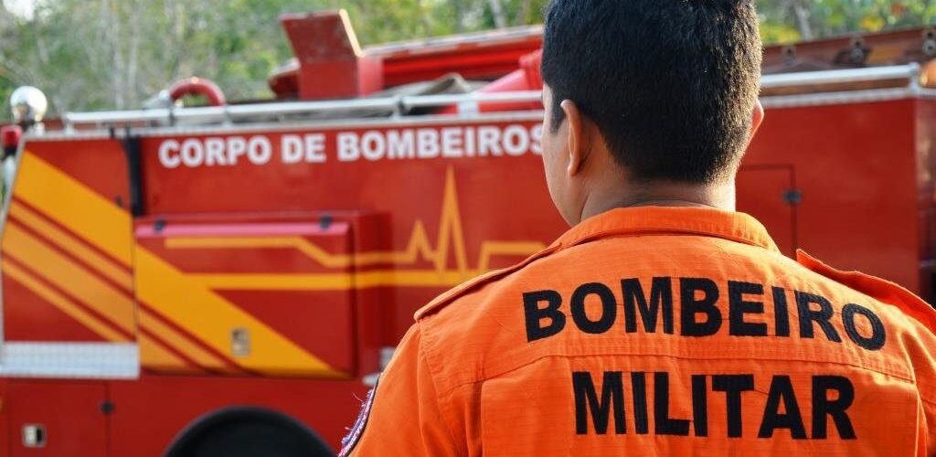 Corpo de Bombeiros atende acidentes de trânsito em Ubá e reforça alerta a motoristas