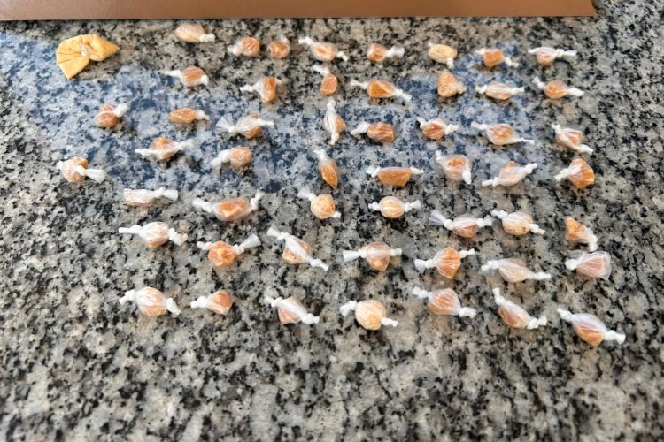 PM apreende drogas durante patrulhamento no bairro Barra, em Muriaé