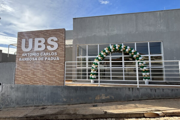 Governo de Minas entrega obras de Unidade Básica de Saúde em Cana Verde