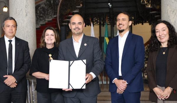 Governo de Minas lança campanha para ampliar acesso às tarifas sociais de água e energia