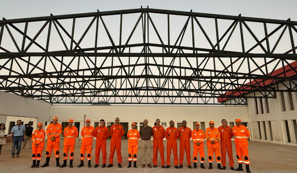 Governo de Minas vistoria obras finais de nova base aérea do Corpo de Bombeiros em Governador Valadares