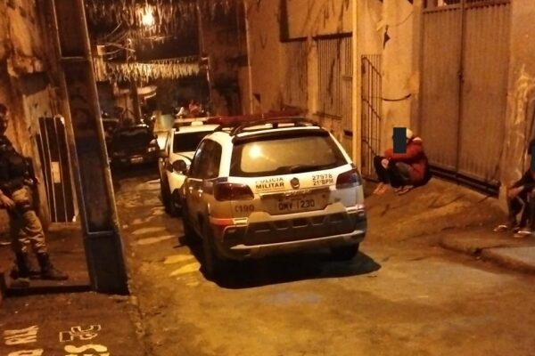 Quatro são presos em operação contra o tráfico de drogas em Rio Pomba