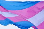 Justiça condena banco a indenizar homem trans por demora na atualização de cadastro em Viçosa