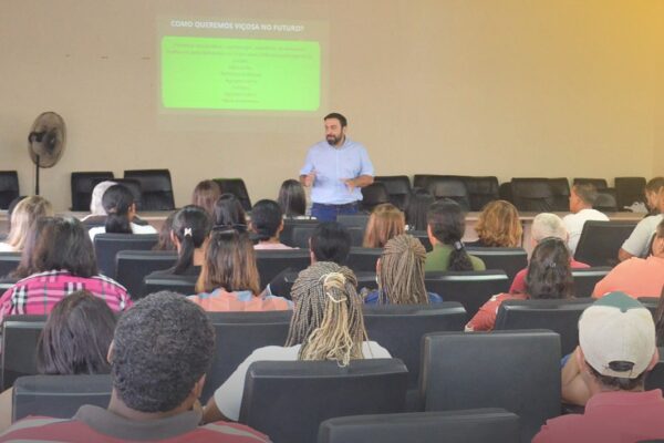 Prefeitura de Viçosa empossa membros do Conselho de Desenvolvimento Rural para o biênio 2026-2028