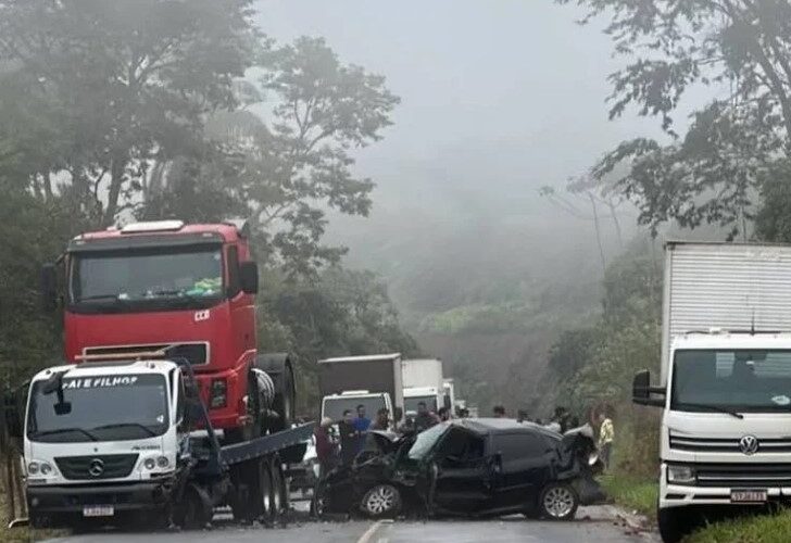 Acidente com múltiplos veículos deixa um morto na MG-482 entre Porto Firme e Piranga