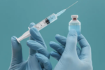 Anvisa atualiza regras para vacinas contra a covid-19 no Brasil