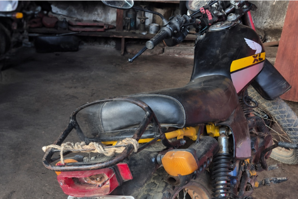 PM recupera motocicleta furtada e prende suspeito durante operação em Paula Cândido