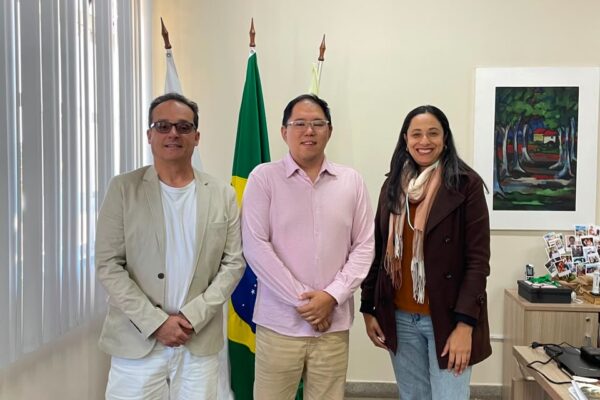 Representantes do Fórum Brasil China visitam Viçosa para discutir futuras parcerias