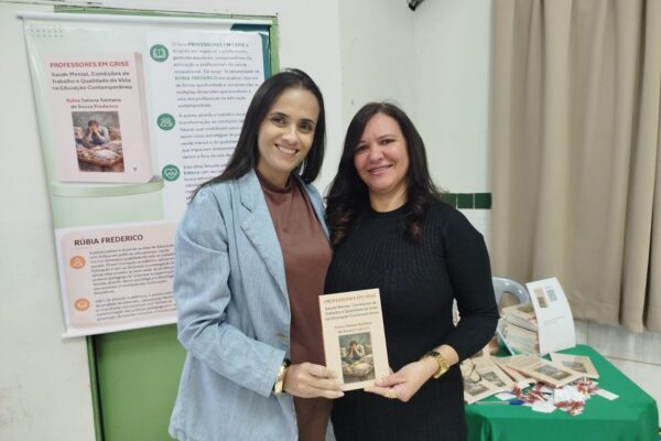 Livro sobre saúde mental de professores é lançado em Visconde do Rio Branco