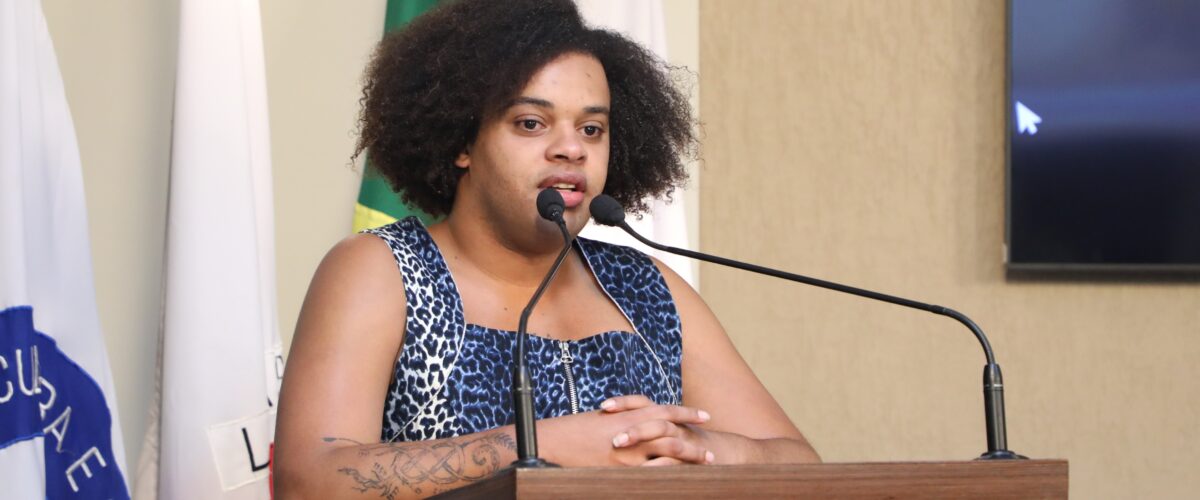 Tribuna Livre debate ataques virtuais contra população LGBTQIAPN+ em Viçosa